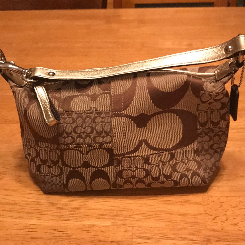 Coach small purse like brand new